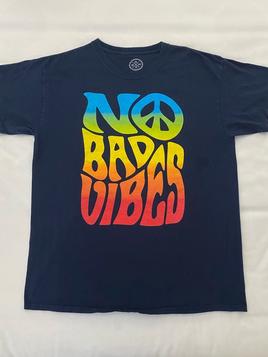 Dom Other - DOM Men’s “No Bad Vibes” Rainbow Graphic T-Shirt - Size Large